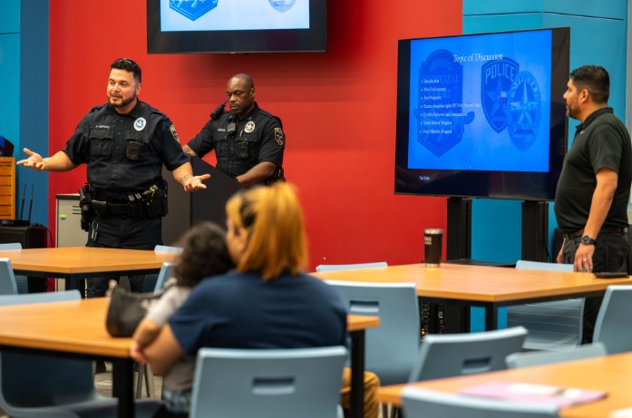 stories/irving-officers-at-sam-houston.jpg