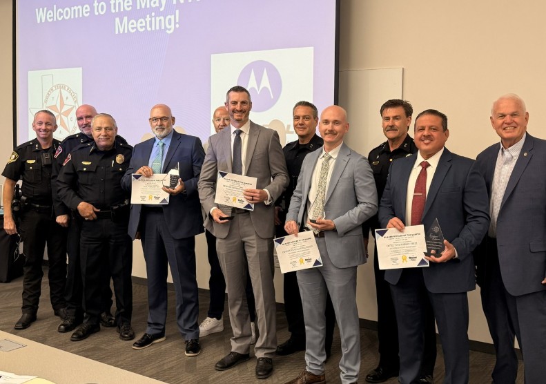 /irving_images/stories/mansfield-police-heroes.jpg